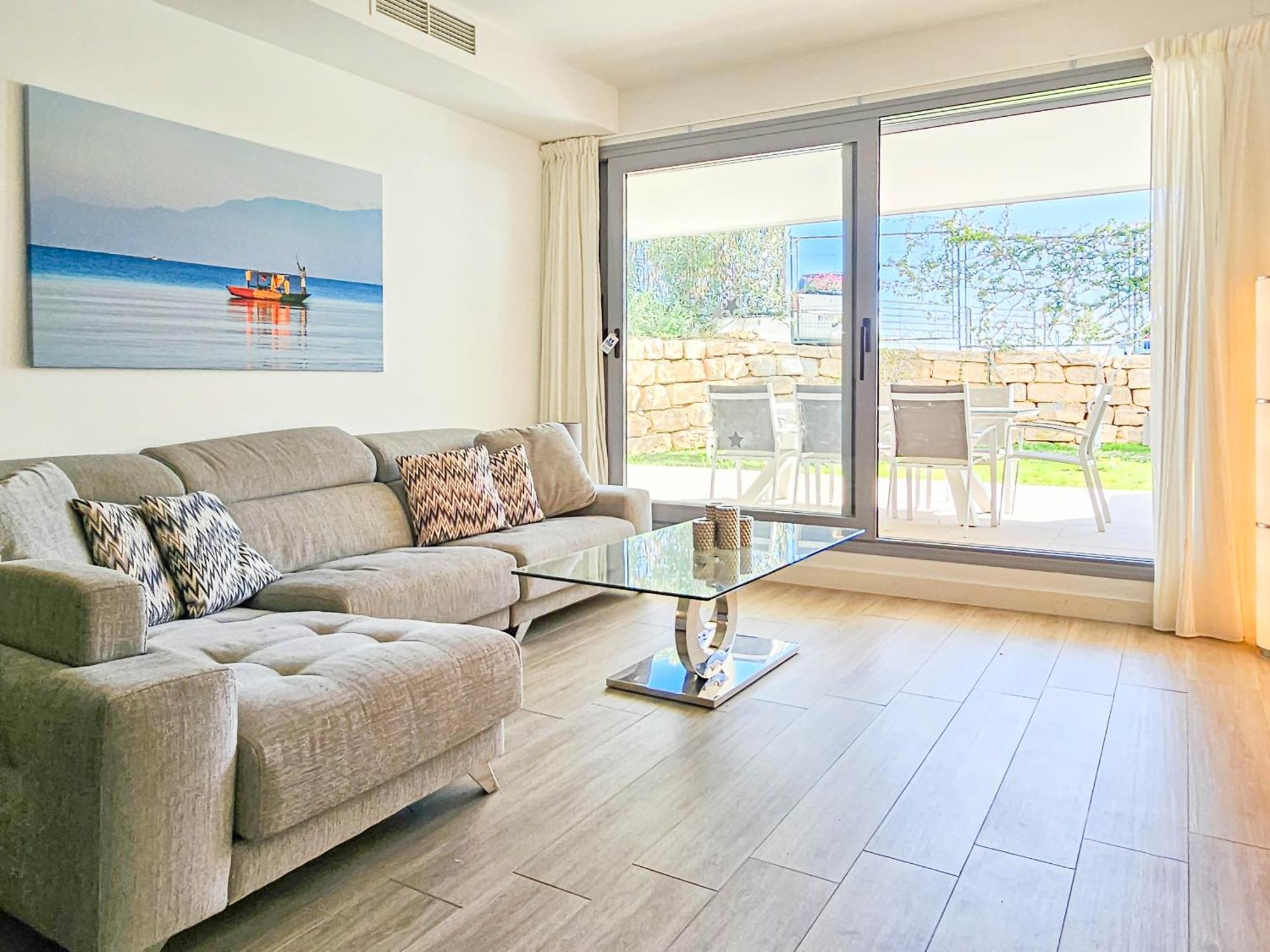 Luxury Ground Floor Apt - 300 M To Cabopino Golf Marbella Dış mekan fotoğraf
