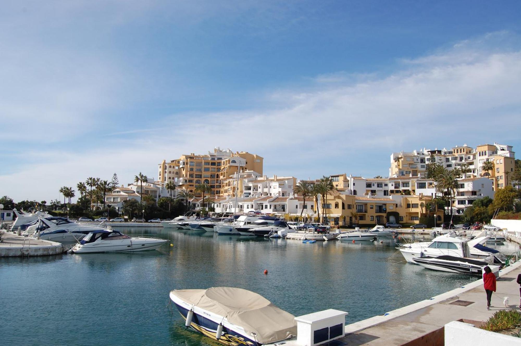 Luxury Ground Floor Apt - 300 M To Cabopino Golf Marbella Dış mekan fotoğraf