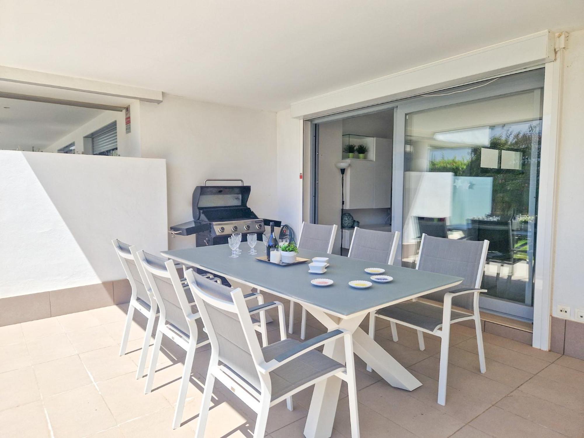 Luxury Ground Floor Apt - 300 M To Cabopino Golf Marbella Dış mekan fotoğraf